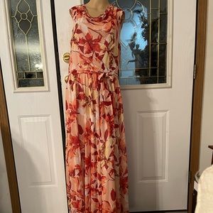 New beautiful dress size 14